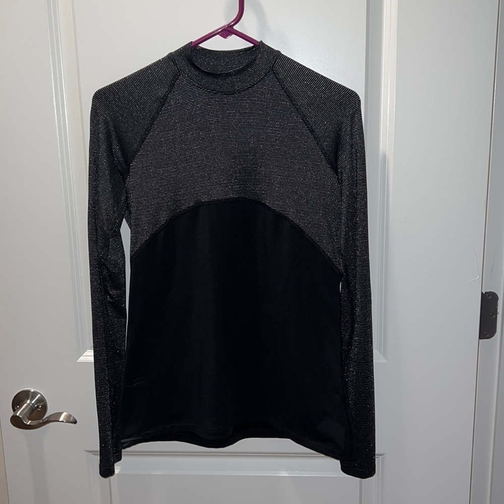 Sale- Nike- Dri Fit Long Sleeve shirt- black and gold- size medium